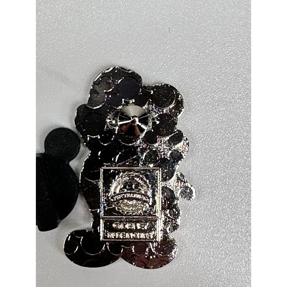 Disney Pin CONTRACTOR CONSTRUCTION HANDYMAN Mickey Mouse Professions Collection